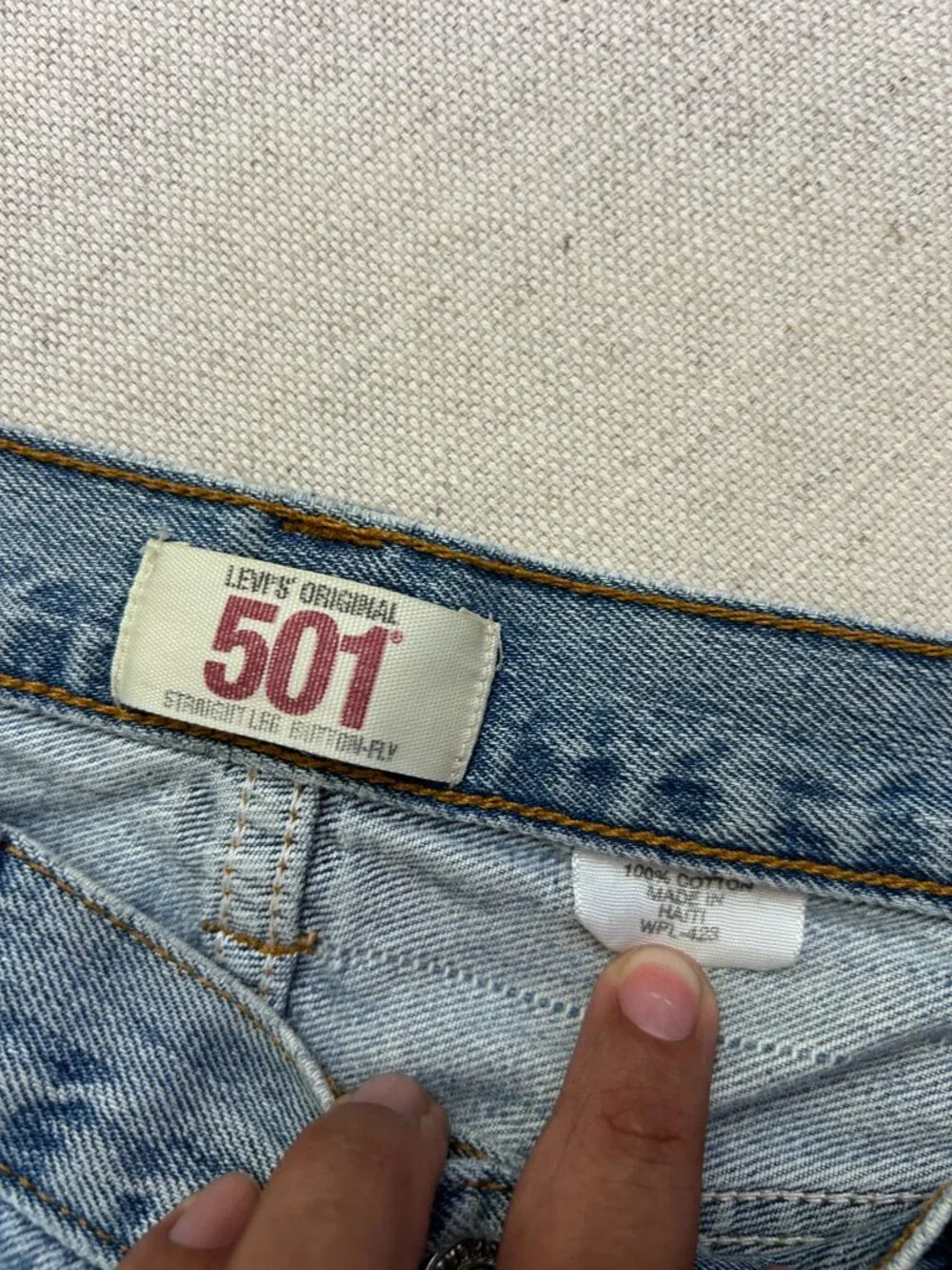 Levi’s 501 XX Jeans Men’s 36x32 Light Wash Distressed Straight Leg Button Fly